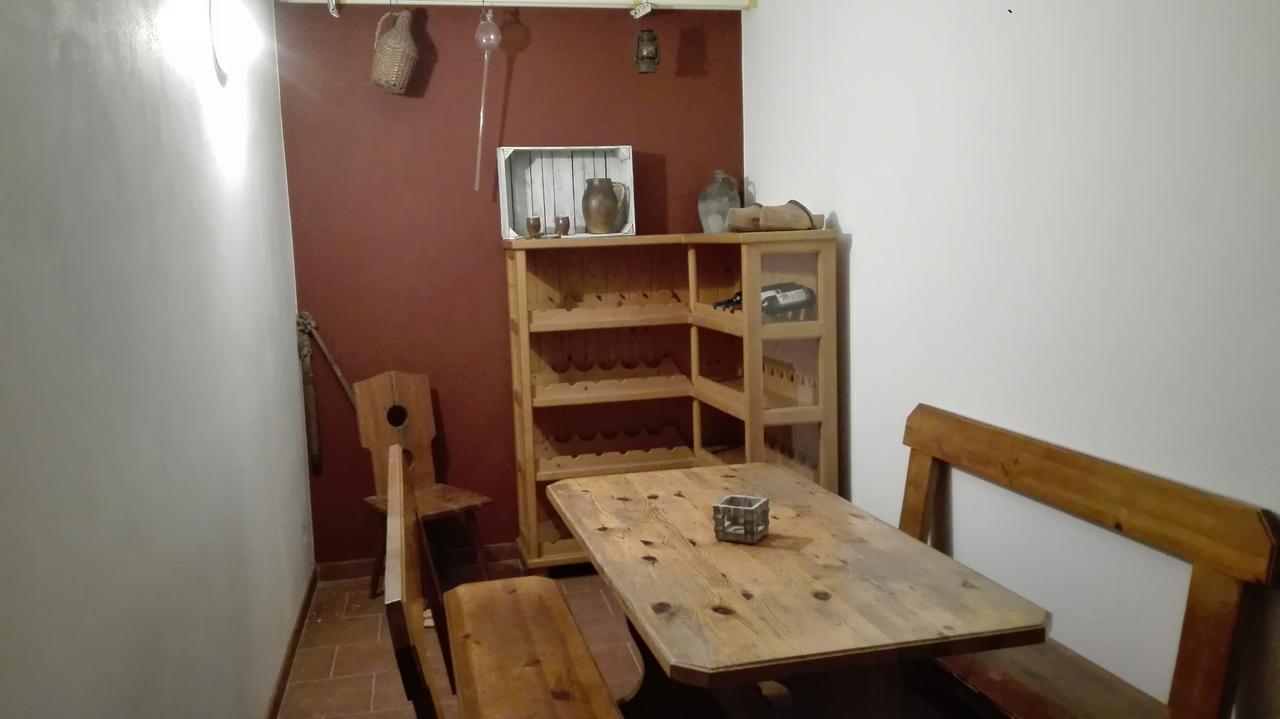 Penzion U Reky Vojkovice  Luaran gambar