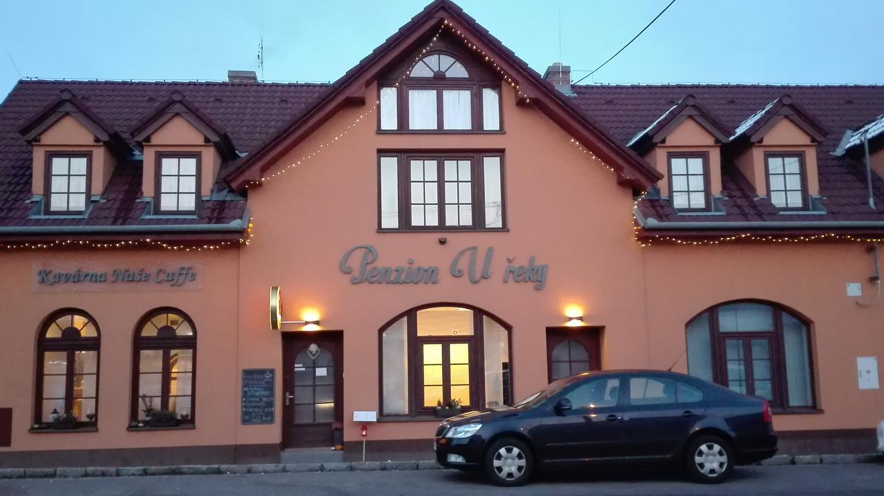 Penzion U Reky Vojkovice  Luaran gambar